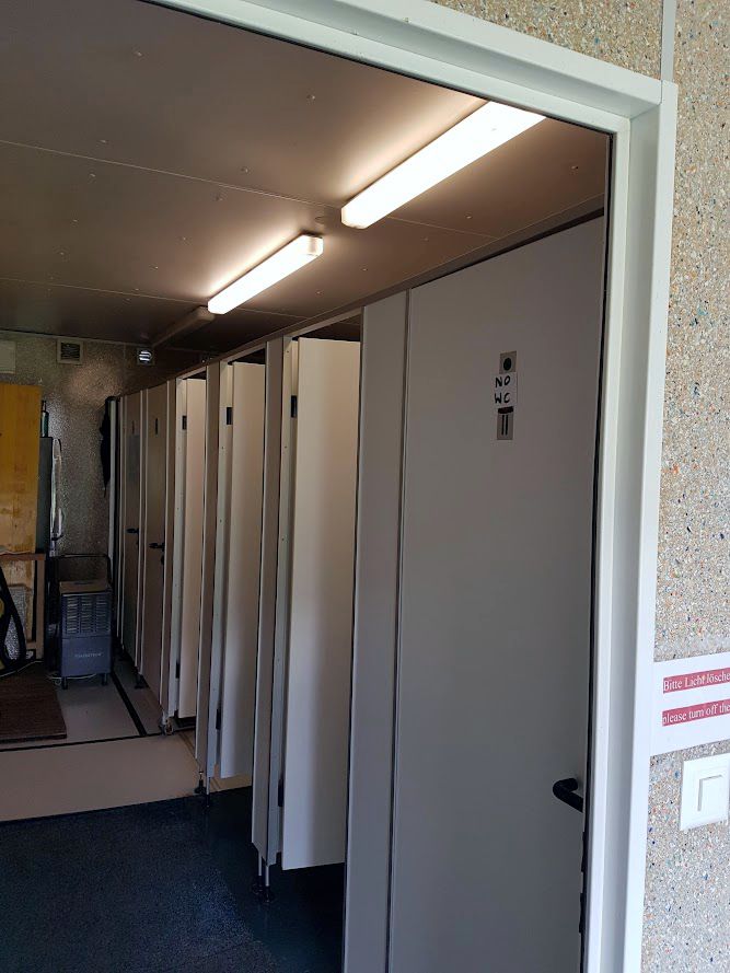 Camping Holdrio Duschen